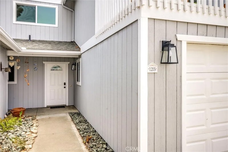 1215 S 16th