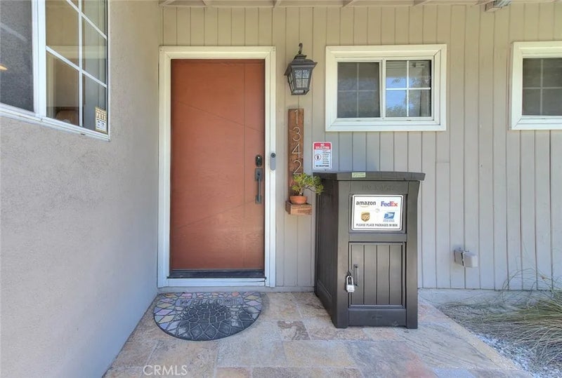 1342 W Southgate