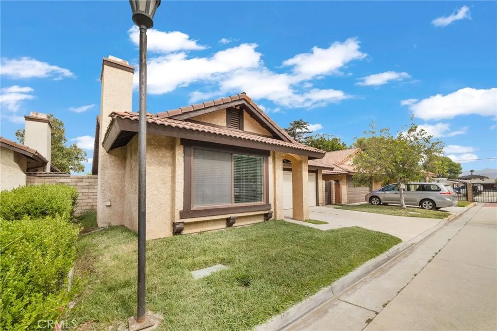 13706 Monterey Ave