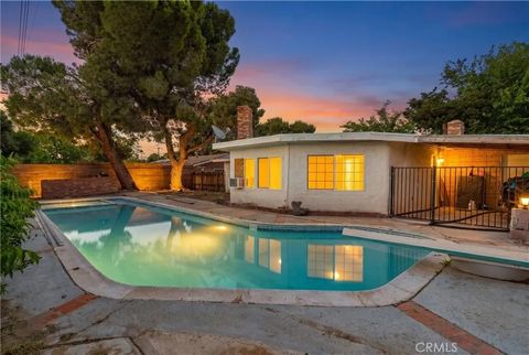 Photo of 44937 E 5th Street, Lancaster, CA 93535 (MLS # SR26103672)