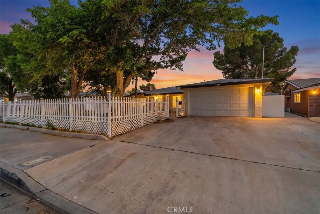44937 E 5th street