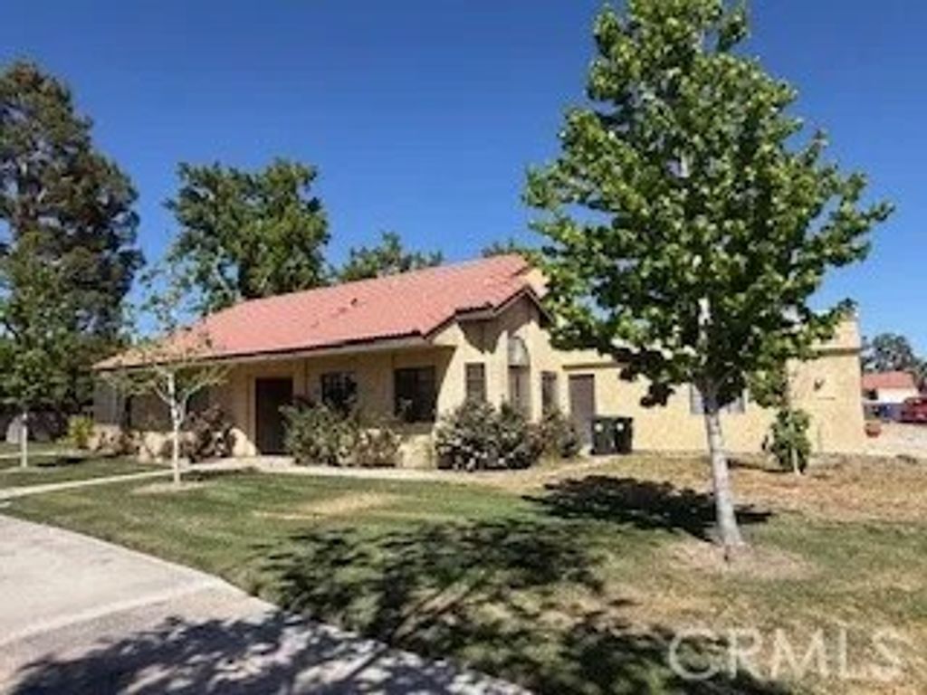 Photo of 19218 Elm Drive, Apple Valley, CA 92308 (MLS # PW26080771)