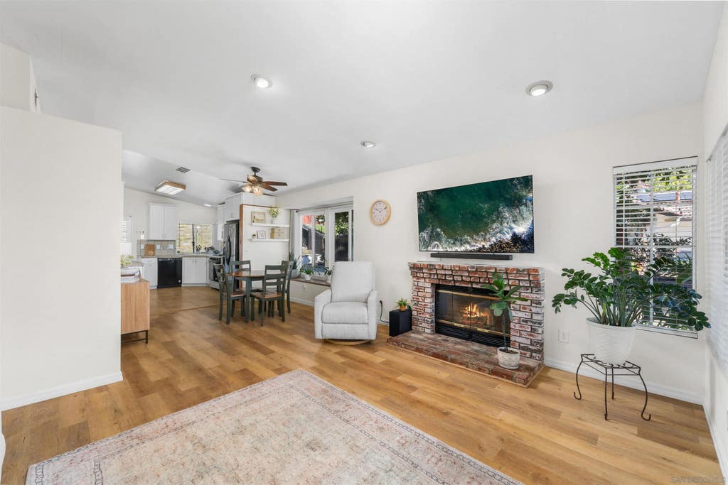 Photo of 2027 Pointer Glen, Escondido, CA 92029 (MLS # 260018951)
