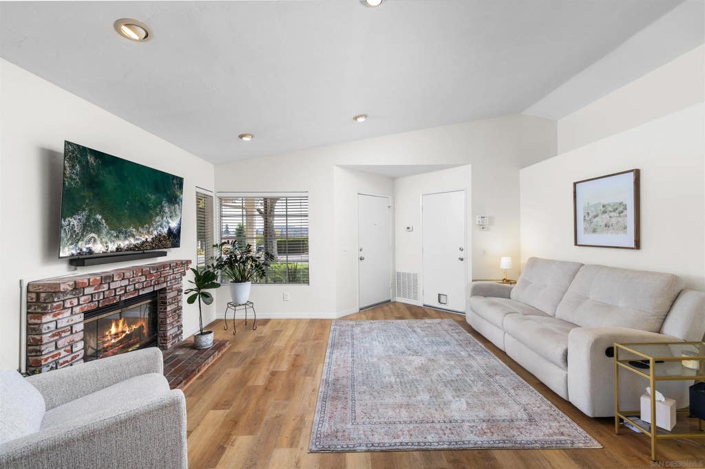Photo of 2027 Pointer Glen, Escondido, CA 92029 (MLS # 260018951)