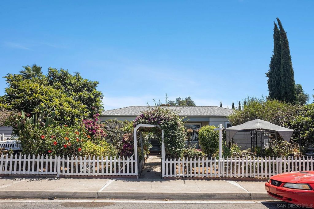 Photo of 74 E St, Chula Vista, CA 91910 (MLS # 260001630)