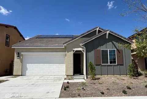 Photo of 3714 Leafgreen Road, Corona, CA 92883 (MLS # IG26073174)