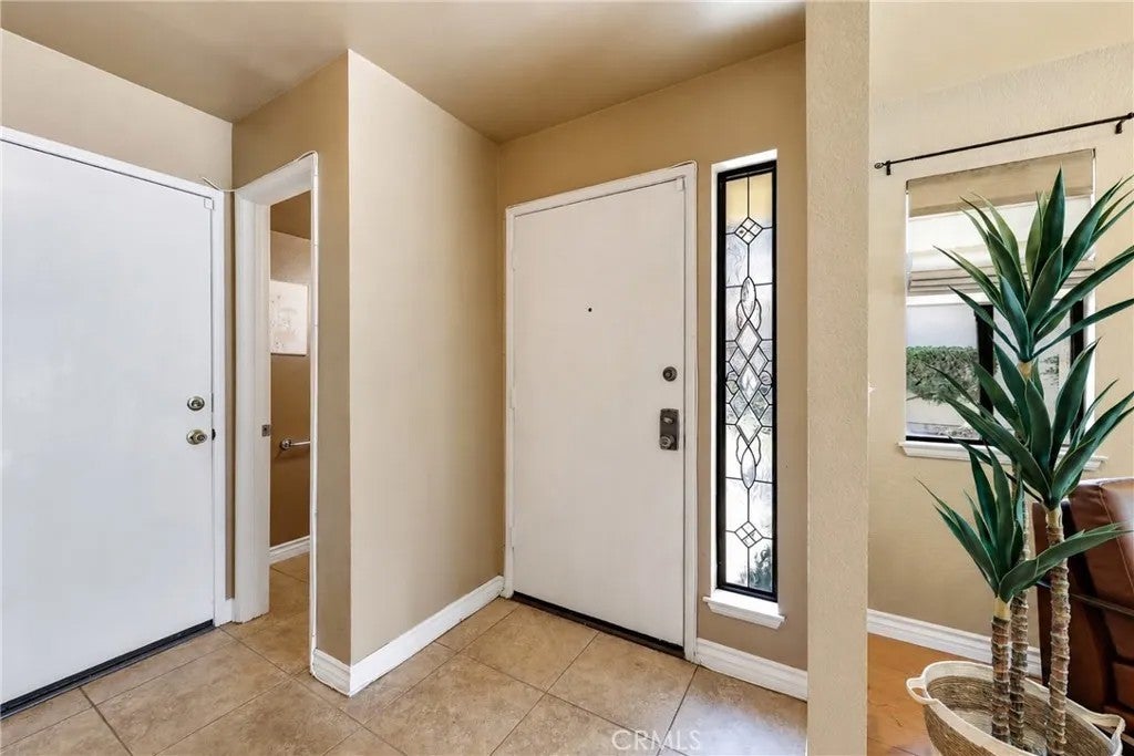 854 Endicott