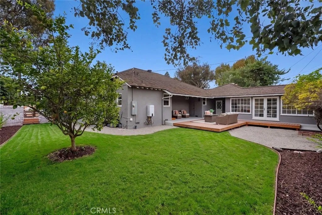 1611 El Prado Avenue