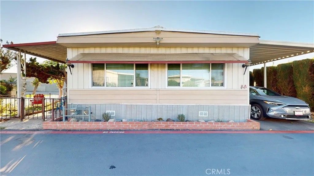 Photo of 1000 N Figueroa St #44, Wilmington, CA 90744 (MLS # PW25251933)
