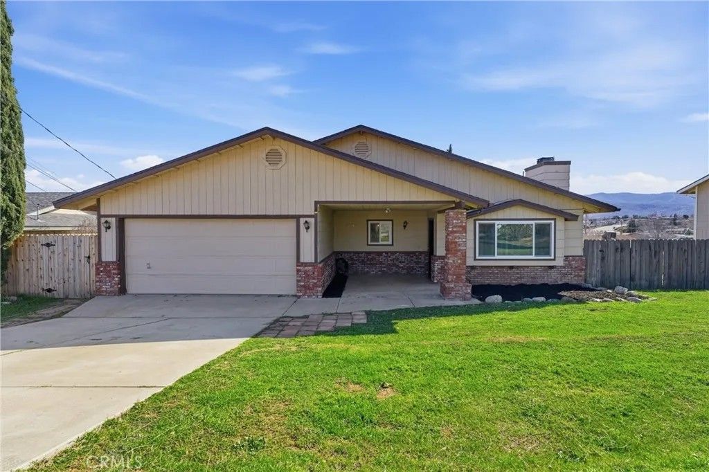 Photo of 20812 Quail Springs, Tehachapi, CA 93561 (MLS # SR26021844)
