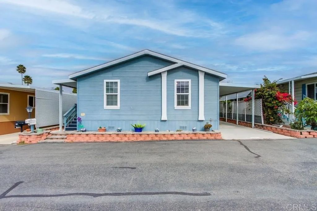Photo of 120 Brookside Ln, Oceanside, CA 92056 (MLS # NDP2509738)