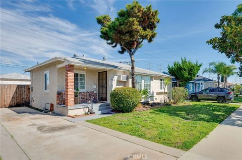 3 beds bed, 1 baths bath property at 4415 Ashworth, Lakewood, CA 90712