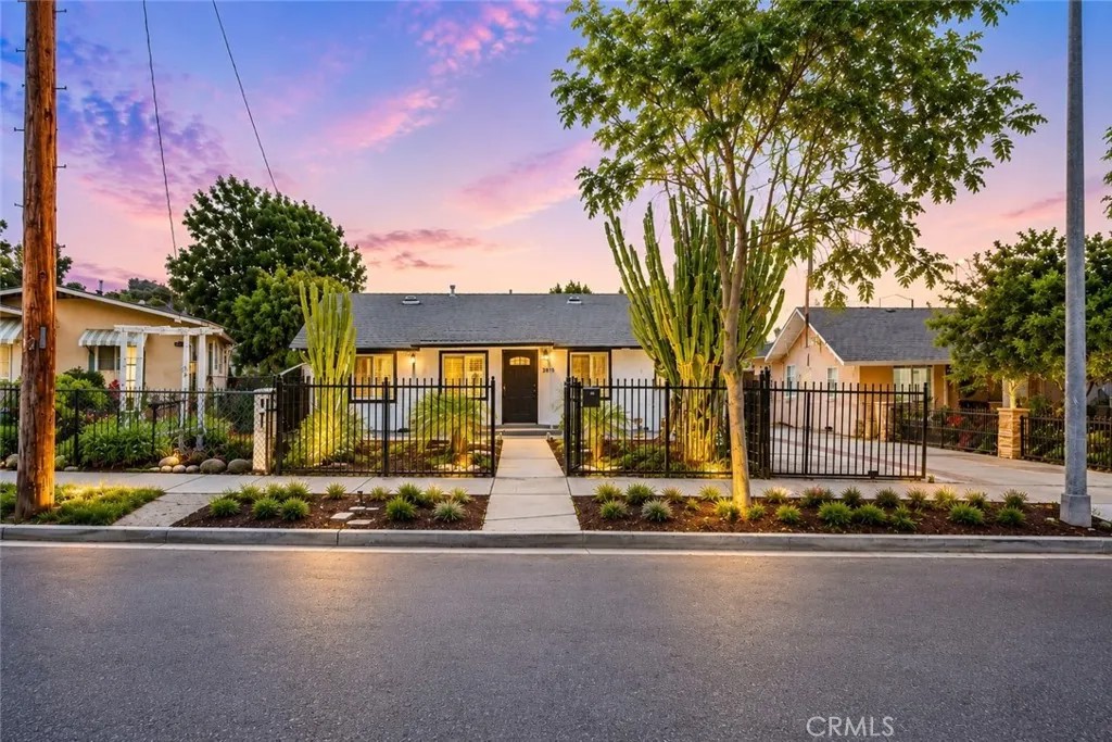 3918 Portola