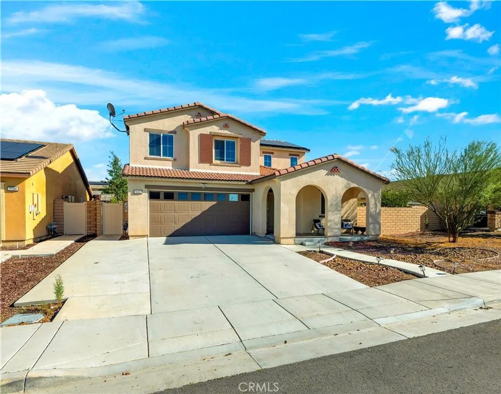 Photo of 29382 Marblewood Court, Winchester, CA 92596 (MLS # SW26017190)