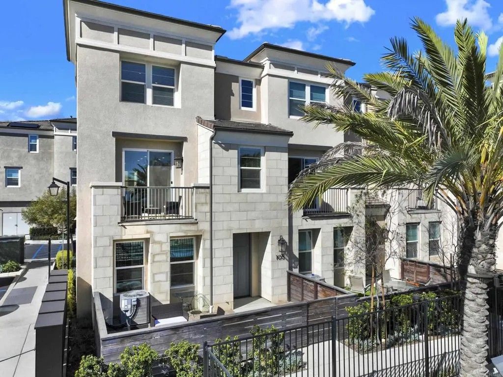 Photo of 1231 Sunrise View #105, San Marcos, CA 92078 (MLS # NDP2606181)
