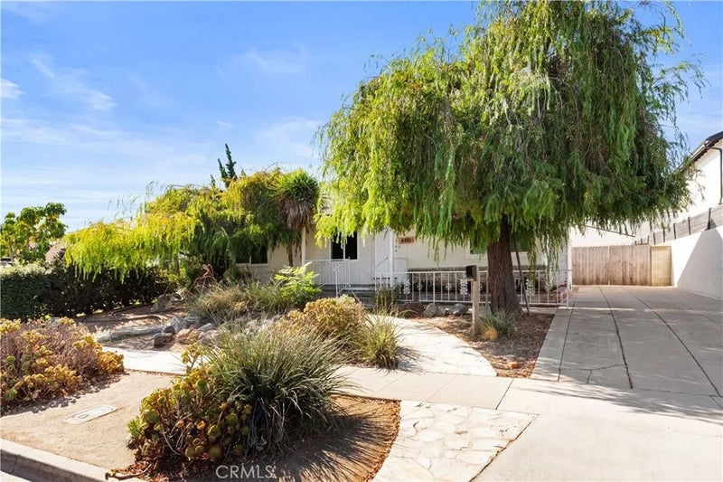 4410 Rosada Street