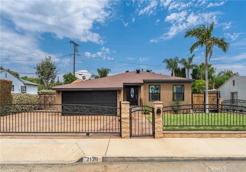 2136 Stanford