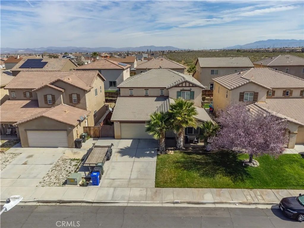 Photo of 13255 Marshwood Street, Victorville, CA 92392 (MLS # IG26038406)