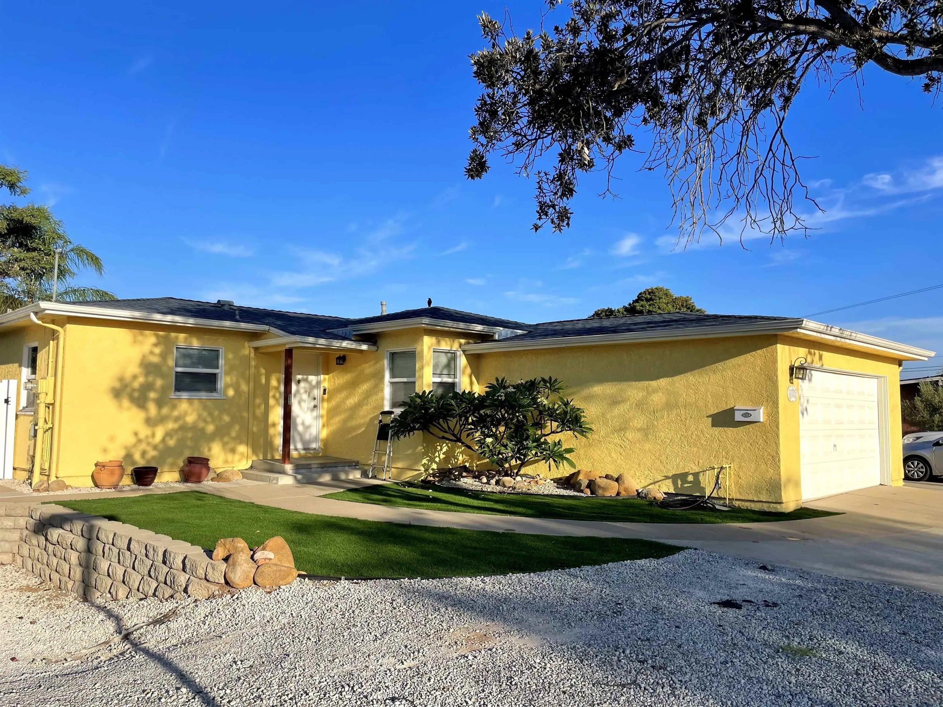 6802 Clara Lee Avenue