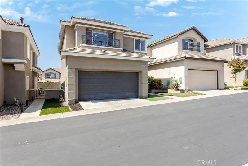 7680 Calle Hacienda