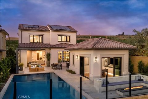 Tiny photo for 557 Peninsula, Irvine, CA 92602 (MLS # OC25232871)