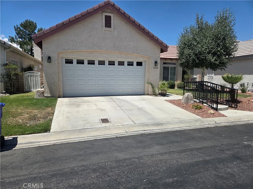 11262 Country Club