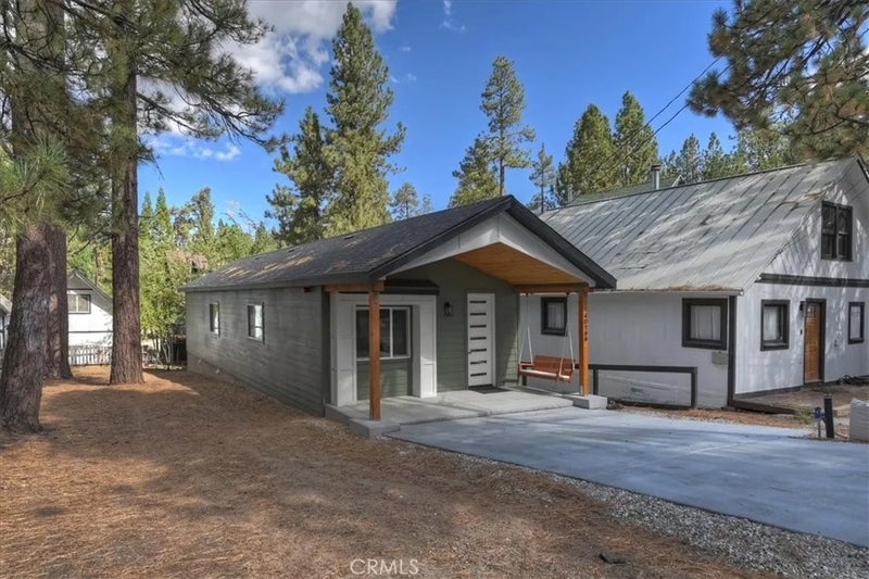 40166 Esterly Lane