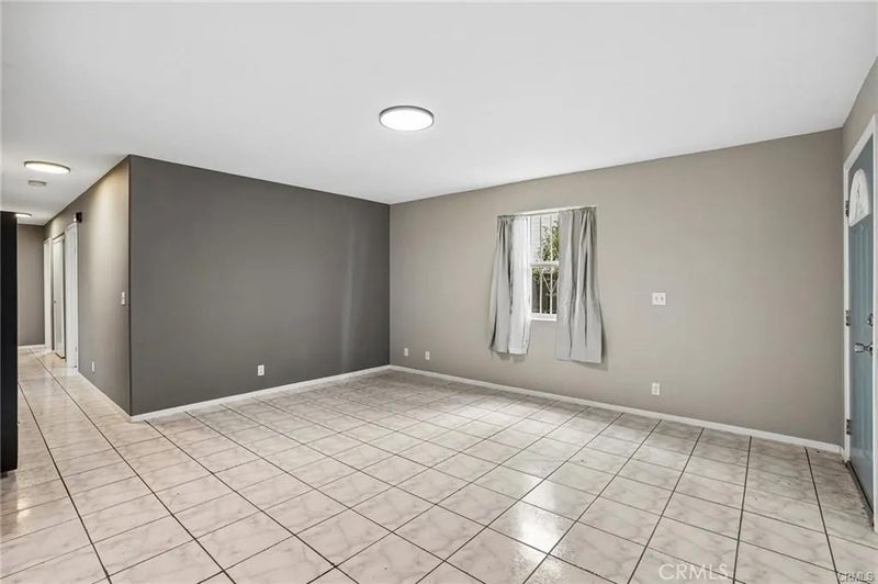 1503 W Adams