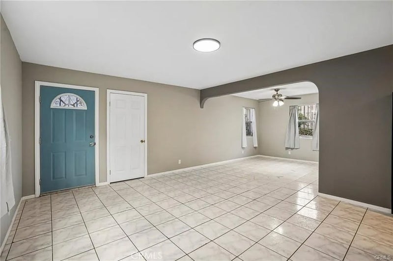 1503 W Adams