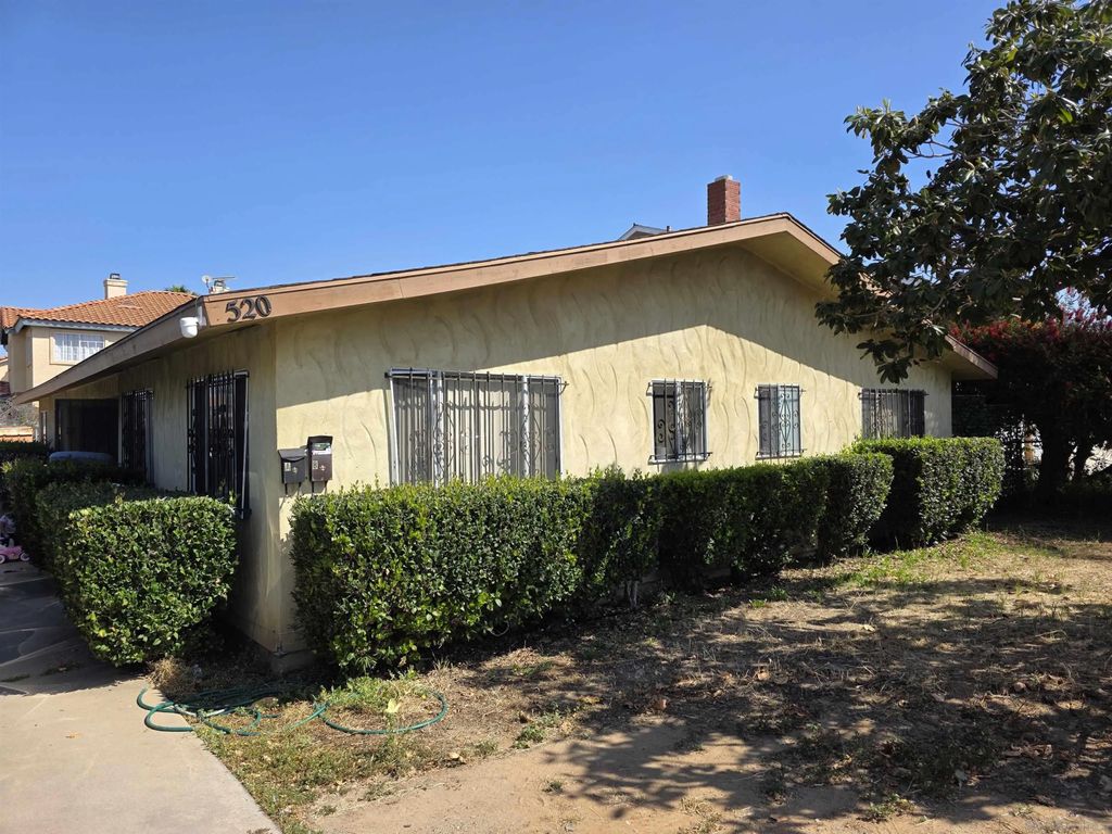 Photo of 520 Oxford St, Chula Vista, CA 91911 (MLS # 260008436)