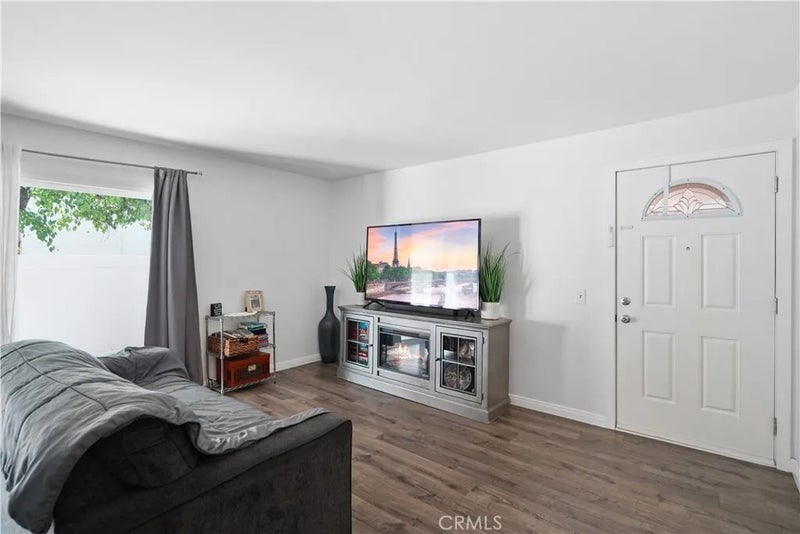 10331 Lindley