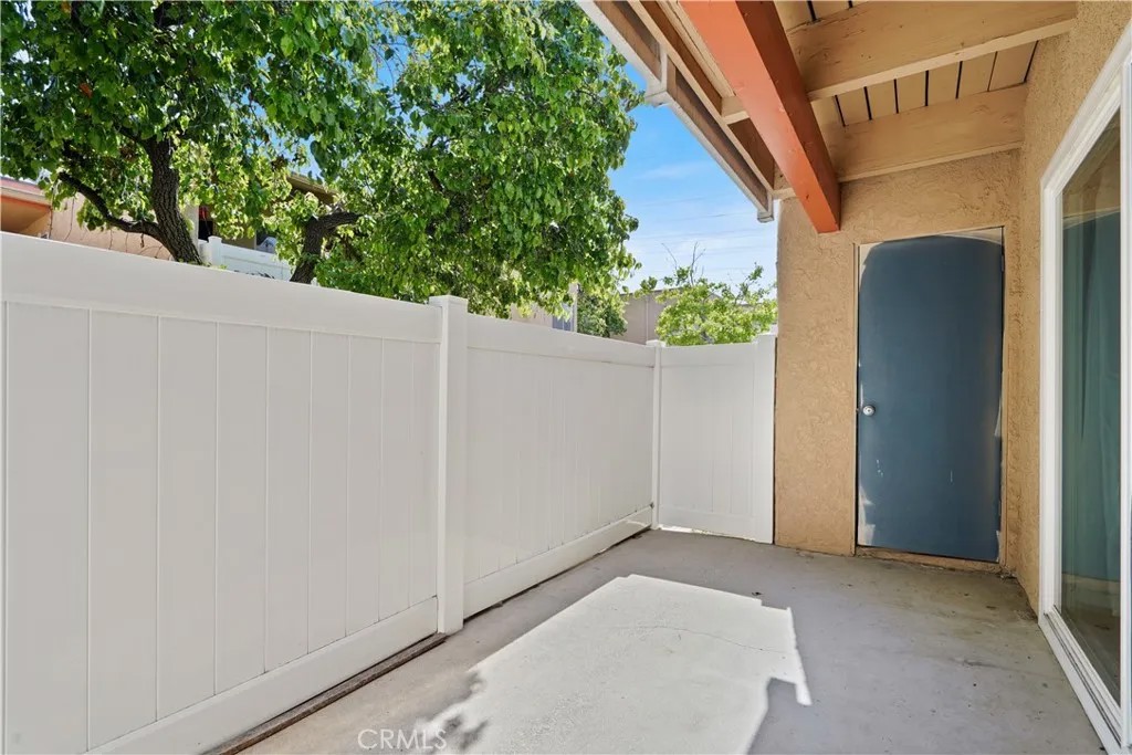 10331 Lindley
