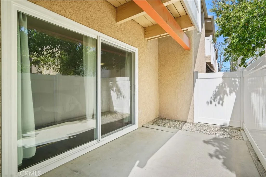 10331 Lindley