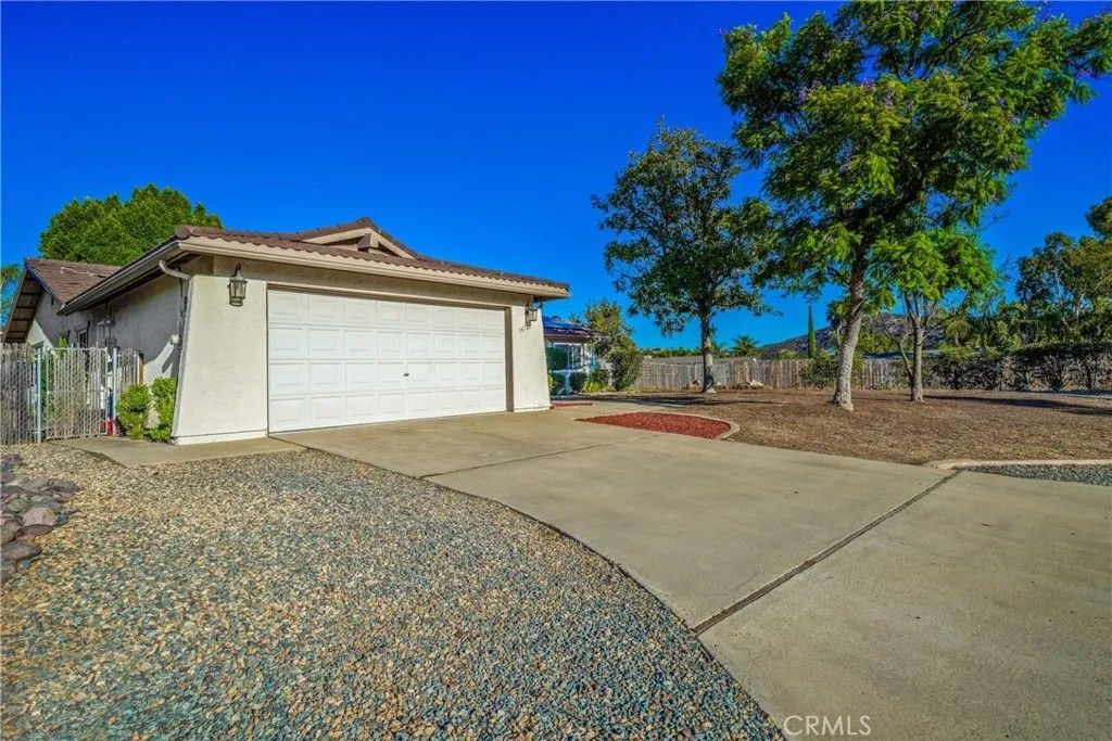 Photo of 16701 Arena Drive, Ramona, CA 92065 (MLS # SW25218177)