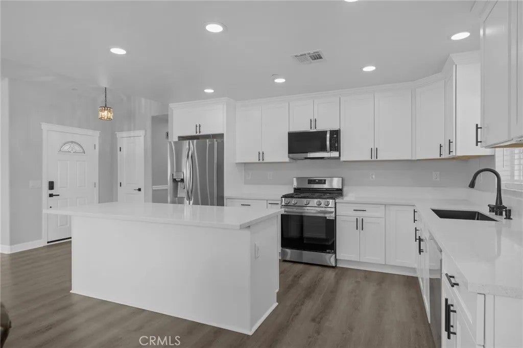 Photo of 15770 Nassau Drive, Victorville, CA 92395 (MLS # IV26076949)