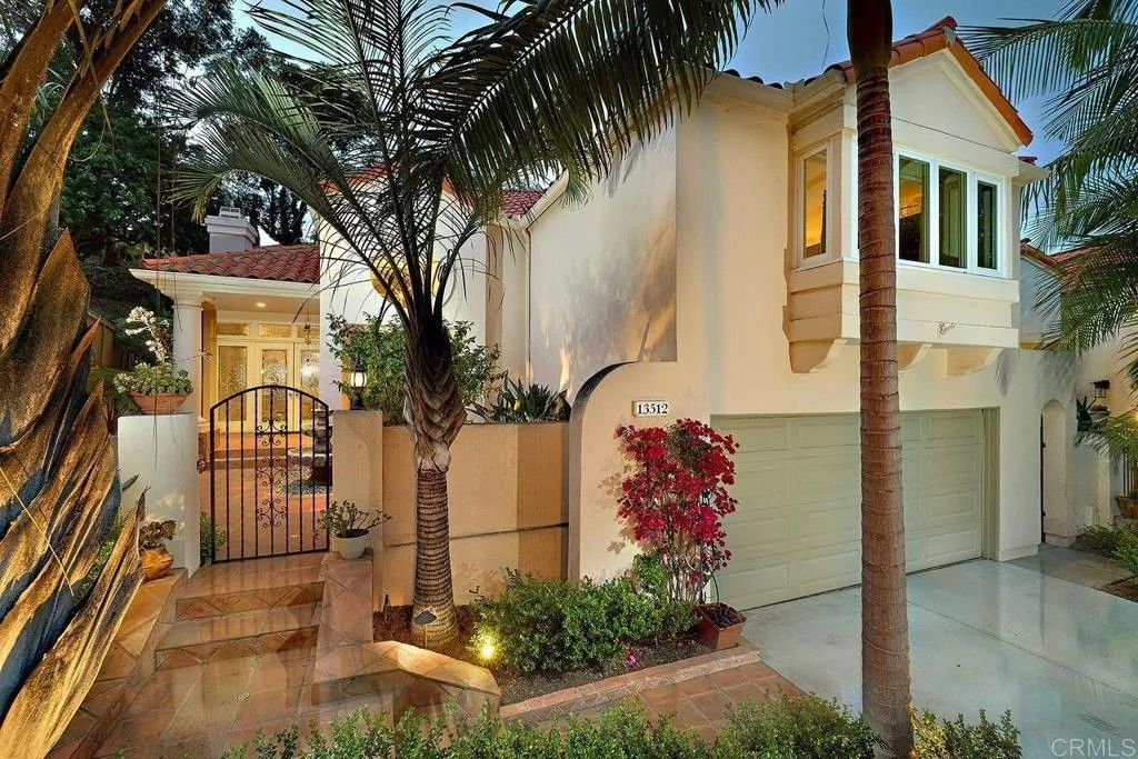 Photo of 13512 Caminito Carmel, Del Mar, CA 92014 (MLS # NDP2603967)