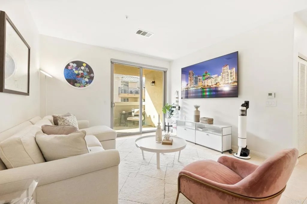 3877 Pell Place 225