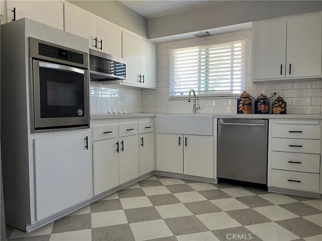 26381 Cherry Hills