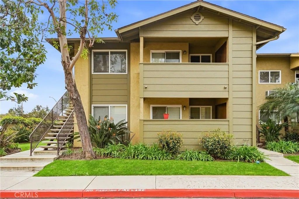 Photo of 156 Avenida Descanso, Oceanside, CA 92057 (MLS # DW26042638)