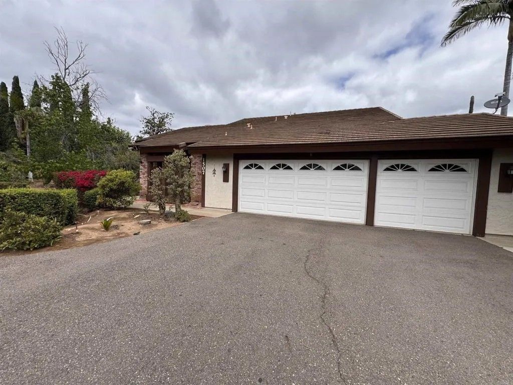 Photo of 1507 Woody Hills Drive, El Cajon, CA 92019 (MLS # PTP2603908)