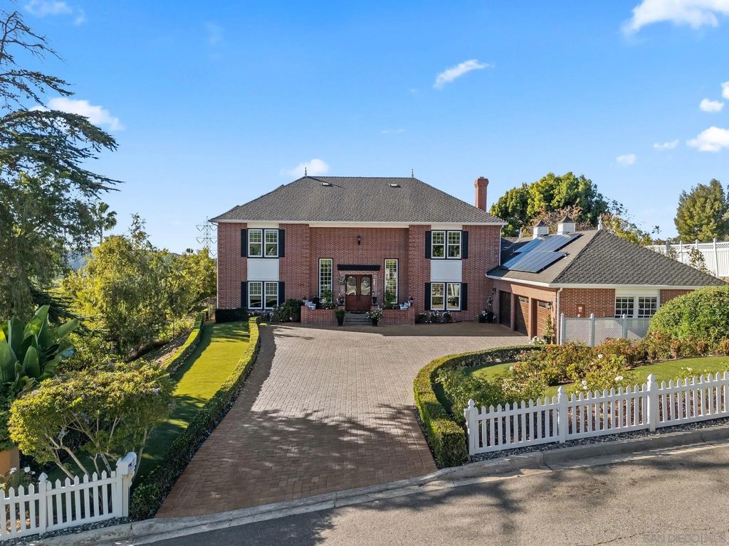 Photo of 2915 Managua Pl, Carlsbad, CA 92009 (MLS # 250046151)