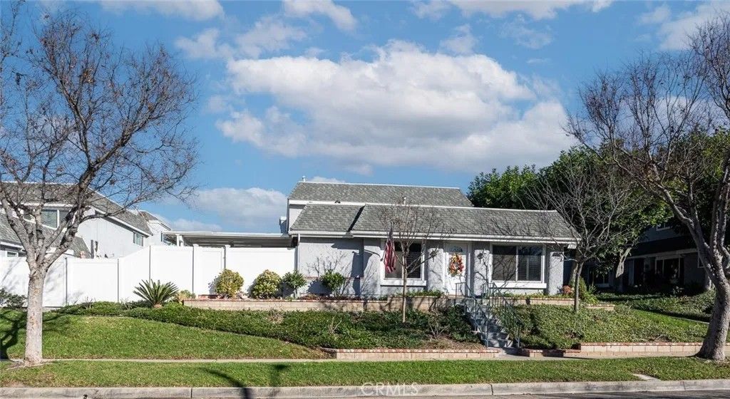 Photo of 220 N Kodiak St, Anaheim, CA 92807 (MLS # IG26006801)