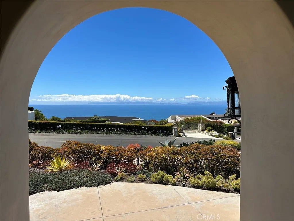 42 Oceanaire Drive