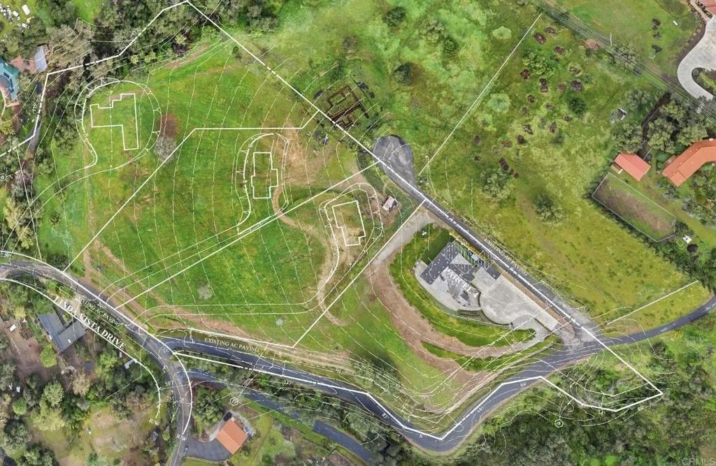 Photo of 3600 Linda Vista, Fallbrook, CA 92028 (MLS # NDP2602283)