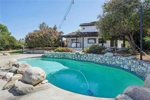Tiny photo for 10691 Orchard View Lane, Riverside, CA 92503 (MLS # IG25231437)