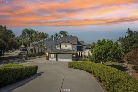 Tiny photo for 10691 Orchard View Lane, Riverside, CA 92503 (MLS # IG25231437)