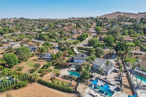 Tiny photo for 10691 Orchard View Lane, Riverside, CA 92503 (MLS # IG25231437)