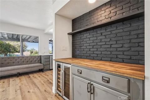 Tiny photo for 10691 Orchard View Lane, Riverside, CA 92503 (MLS # IG25231437)