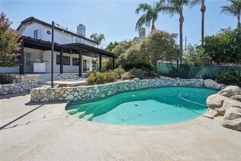Tiny photo for 10691 Orchard View Lane, Riverside, CA 92503 (MLS # IG25231437)