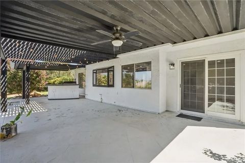 Tiny photo for 10691 Orchard View Lane, Riverside, CA 92503 (MLS # IG25231437)
